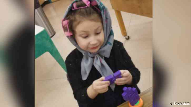 TUSD elementary celebrates 100th day of school by dressing up as 100-year-olds