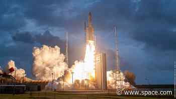 In photos: Ariane 5 rocket lofts 2 satellites into orbit for Eutelsat, India