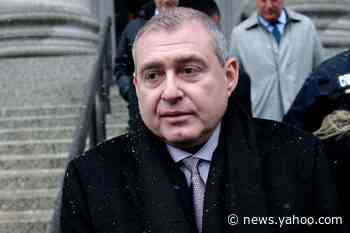 Donald Trump says he doesn't know Lev Parnas. Parnas says he has pictures with Trump