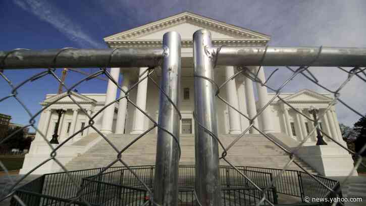 Judge upholds ban on weapons at gun rally in Virginia