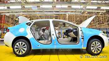 IPhone maker Foxconn wants to work with Fiat Chrysler on electric cars