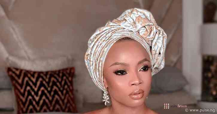 Here are the latest aso-ebi styles you should be rocking in January