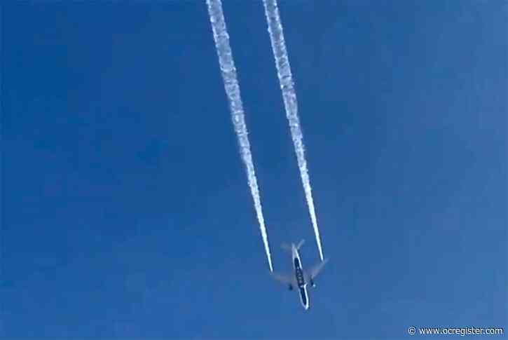 California teachers sue after jetliner dumps fuel on schools