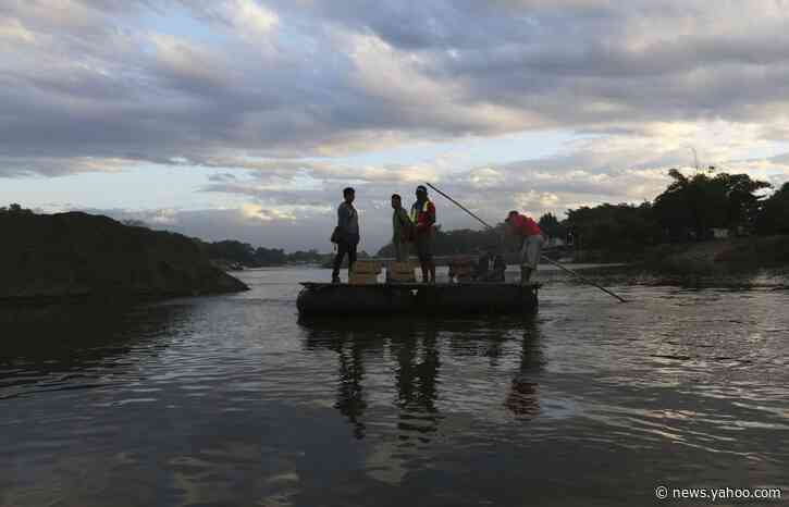 Migrants, troops slowly build up on Guatemala-Mexico border