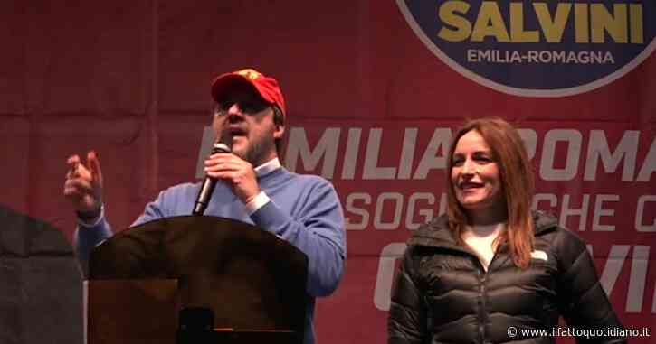 Bibbiano, Salvini sulla piazza contesa con le Sardine: “Giovedì 23 ci saremo, lo avevo promesso alle mamme e ai papà”