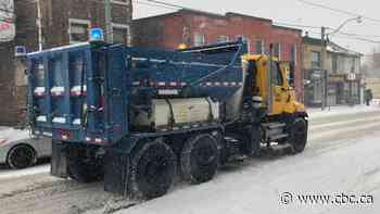 City deploys salt trucks as snow blankets Toronto