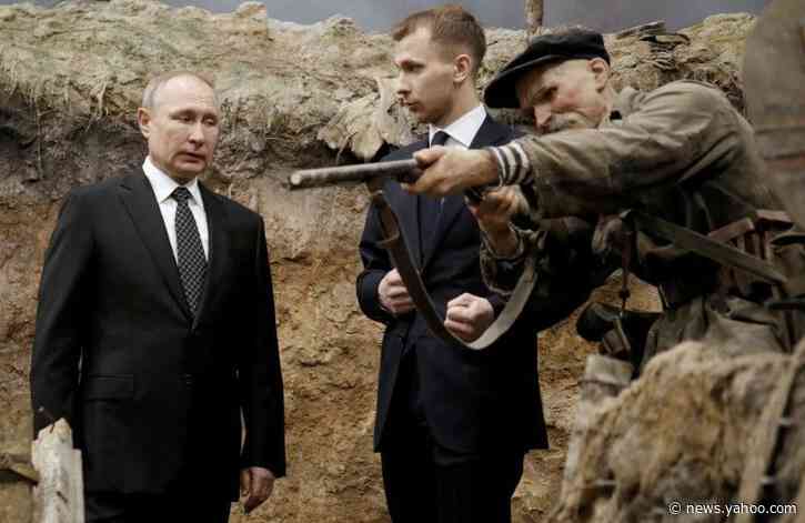 Despite shake-up, Putin rejects idea of Soviet-style leaders for life