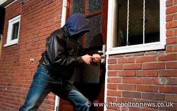 Two arrested for burglary after off-duty officer catches woman