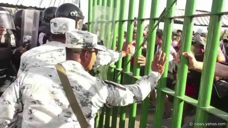 Migrants, security forces clash at Guatemala-Mexico border