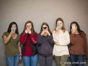 That Instagram habit might not be making your teen depressed after all     - CNET