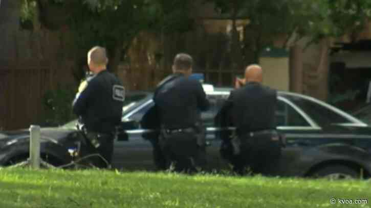 Phoenix PD: Man fatally shoots man who threatened neighbors at knifepoint