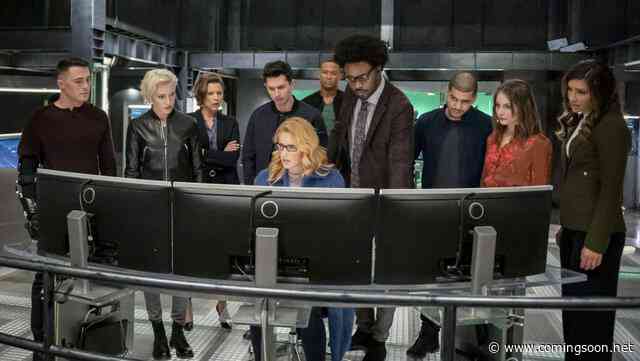 Arrow Series Finale Photos Reveal Some Familiar Faces