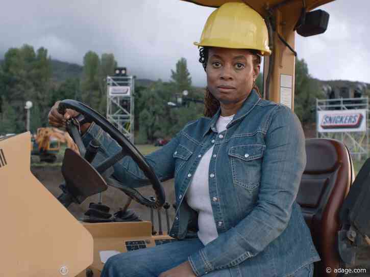 Super Bowl alert: the big tease