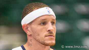 Delonte West Started Street Fight with Glass Bottle Attack, Witness Tells Cops