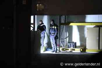 Douane vindt ‘zeer grote hennepkwekerij’ in geheime loods bij actie op Arnhems bedrijventerrein