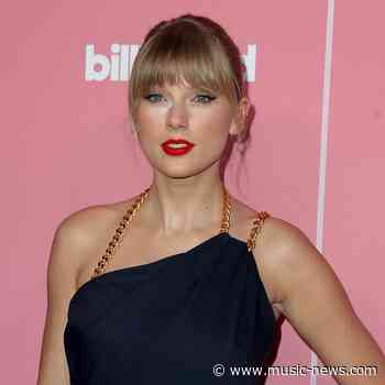 Taylor Swift was 'terrified' about sharing political views following Dixie Chicks controversy
