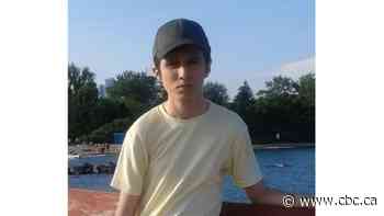 Toronto police charge 15-year-old with murder, identify 'innocent' teen victim of shooting