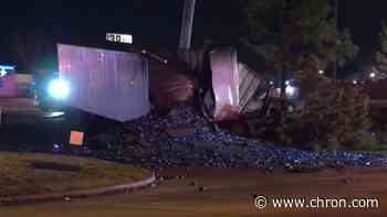 18-wheeler driver ejected, killed after running off North Freeway