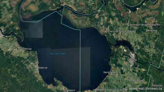 1 dead, 5 missing after group of snowmobilers plunges into Lac Saint-Jean