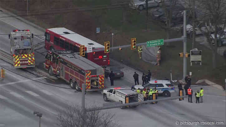 Multi-Vehicle Crash Involving PAT Bus Shuts Down McKnight Road In Both Directions