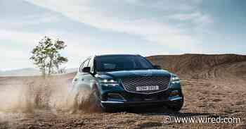 Hyundai's Luxury SUV Mixes Mics and Math for a Silent Ride