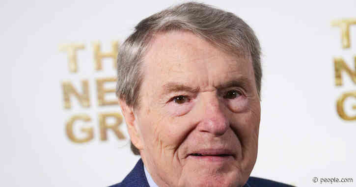 Jim Lehrer, PBS NewsHour Co-Founder and Longtime Anchor, Dies at 85