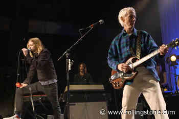 Taylor Hawkins and the Doors Perform a Bluesy ‘Love Me Two Times’ at Ray Manzarek Tribute
