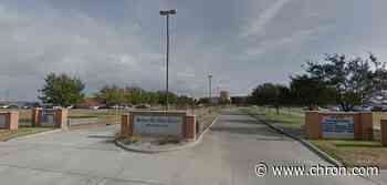 Newsom, Hopkins express support for Barbers Hill ISD teen in dispute over hair