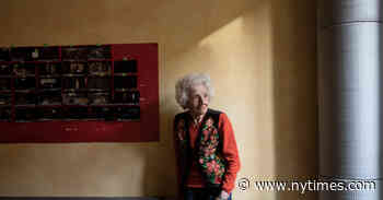 A Legendary Documentary Maker Closes ‘an Open Wound’