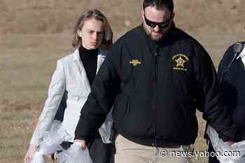 Michelle Carter, who encouraged boyfriend&#39;s suicide, released from jail early for good behavior