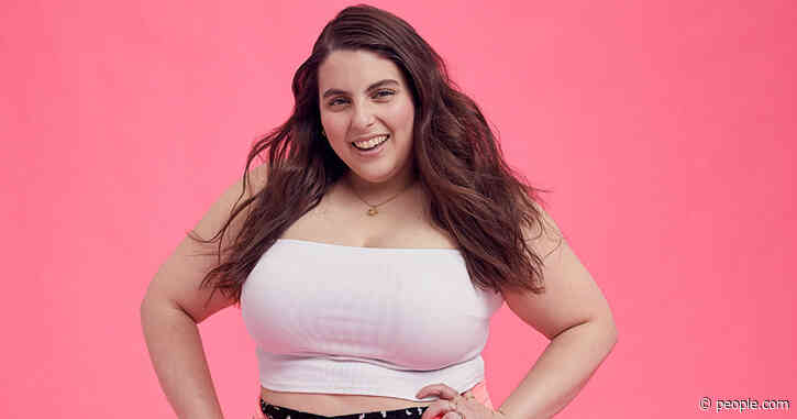 Beanie Feldstein on Channeling Her Mom's Style and Posing Unretouched in New Aerie Campaign