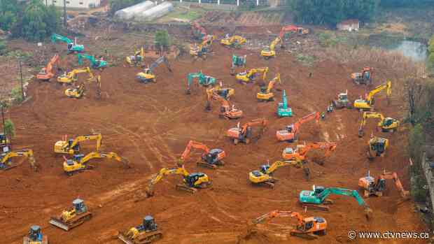 China expands lockdown against virus, fast-tracks hospital