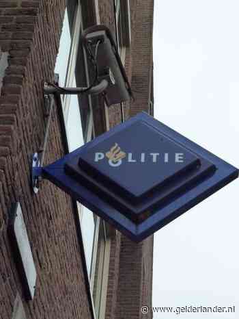 Politie tegen groep achter wraakactie: Meld je of we zetten de beelden online