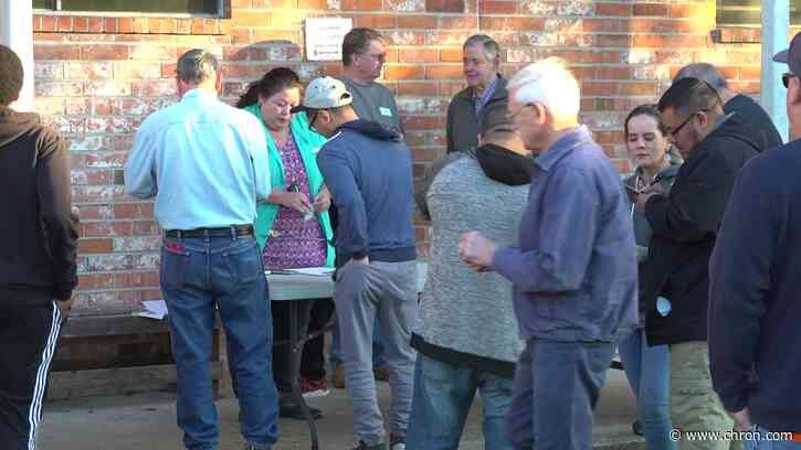 Volunteers fan out Saturday to help explosion victims prepare for incoming rain