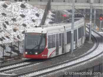Stopped train at uOttawa Station causing LRT issues
