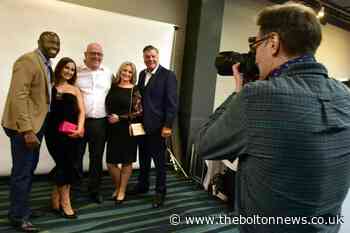 Sam Allardyce, Fabrice Muamba and Keith Hill meet Wanderers fans at glitzy dinner