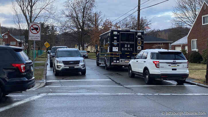 Police And SWAT Surround Home On Windgap Avenue After Man Punches Two Paramedics
