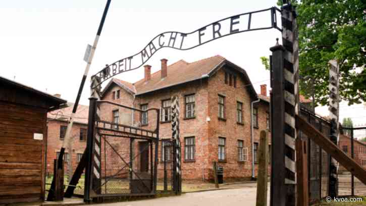 Zelenskiy marks Auschwitz anniversary honoring survivors