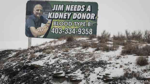Desperately seeking kidney transplant: Alberta billboard pleads for donors