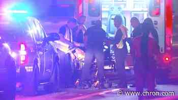 Friends flag down HPD officer on freeway after man shot