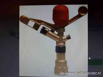 Onbekenden stelen honderden sproeiers uit boomgaarden Kerk-Avezaath