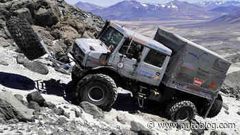 Mercedes-Benz Unimogs reach the highest altitude of any wheeled vehicle
