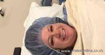 Mum takes hospital bed selfie seconds after giving birth