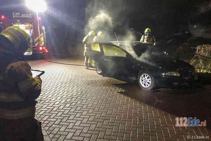Verdachte autobrand op de Zuidelijke Spoorstraat in Ede