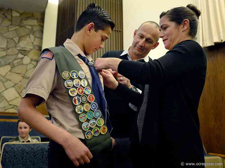 10 Boy Scouts receive their Eagle rank in Newport Beach ceremony