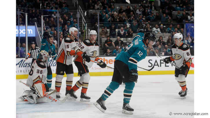 Ducks’ sluggish start too much to overcome in loss to Sharks