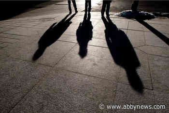 Majority of Canadian boards had no female members in 2016 and 2017: StatCan