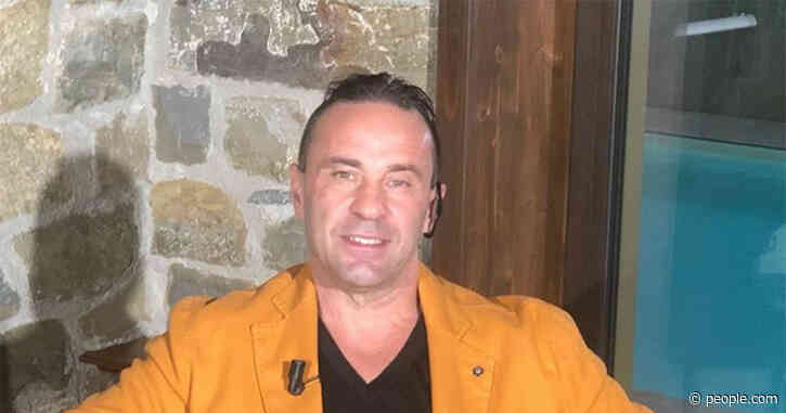Joe Giudice Parties with Women in Mexico amid Split from Wife Teresa Giudice