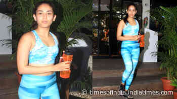 Mira Rajput gives major workout fashion goals in this electric blue outfit
