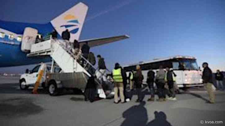 More than 100 migrants deported back to Mexico on Mesa repatriation flight